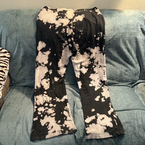 H&M divided black and whitish grey sweatpants US small - Picture 3 of 5